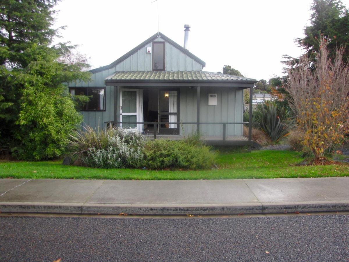 Miro Magic - Ohakune Holiday Home Buitenkant foto